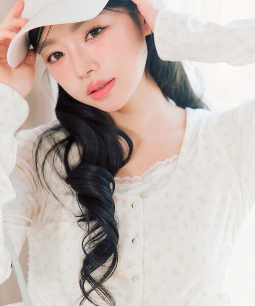 OLIVE des OLIVE（オリーブデオリーブ）の「カーデレイヤードトップス（Tシャツ/カットソー・レディース・ブラック/アイボリー/オフホワイト・FREE）」の12枚目の写真