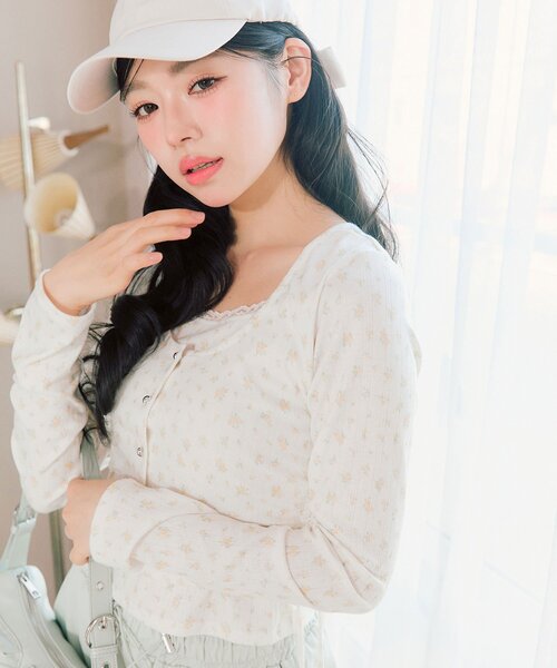 OLIVE des OLIVE（オリーブデオリーブ）の「カーデレイヤードトップス（Tシャツ/カットソー・レディース・ブラック/アイボリー/オフホワイト・FREE）」の14枚目の写真