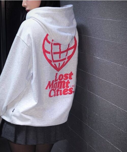 LMCの「HEART GLOBE HOODIE black(パーカー・レディース・その他・S/M/L/XL)」の4枚目の写真