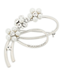 CROSSPLUS ONLINE（クロスプラスオンライン）の「リボンモチーフブローチ（ブローチ/コサージュ）」