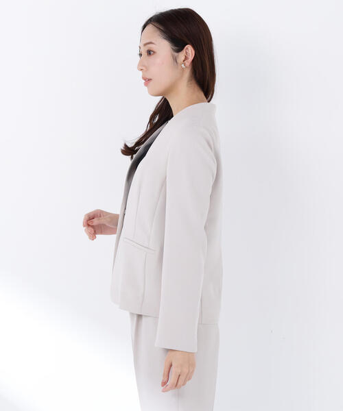 NATURAL BEAUTY BASIC（ナチュラルビューティーベーシック）の「◇ドビーツイル SETUP ノーカラージャケット（ノーカラージャケット・レディース・グレイッシュベージュ/ネイビー・SMALL/MEDIUM/LARGE）」の11枚目の写真