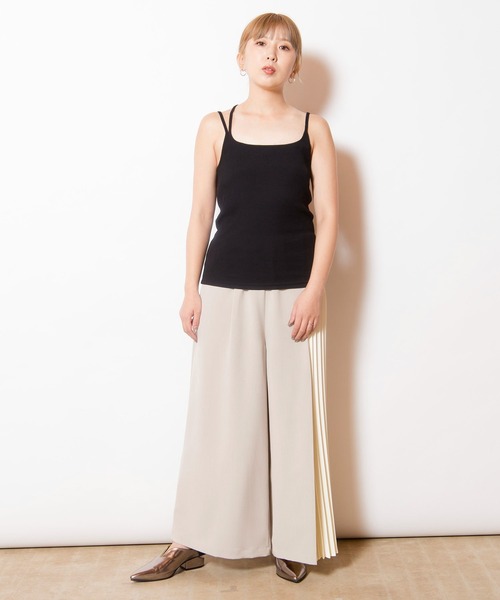 OSMOSIS(オズモーシス)の「アシンメトリーテレコキャミソール(キャミソール・レディース・ブラック/アイボリー/チャコール/ネイビー・ONE SIZE)」の16枚目の写真