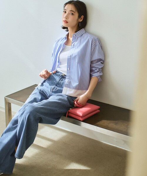 23区(ニジュウサンク)の「CANCLINI レギュラーカラー ストライプ クロップドシャツ(シャツ/ブラウス・レディース・イエロー系1/スカイブルー系1/ピンク系1・38)」の4枚目の写真