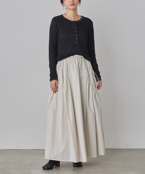 hunch（ハンチ）の「ナイロン デザインフレアスカート（スカート・レディース・セージグリーン/オフホワイト/ブラック・FREE）」の17枚目の写真