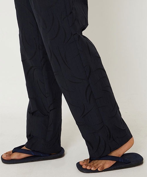 BLUE BLUE JAPAN（ブルーブルージャパン）の「タテメブキ トラウザーズ（その他パンツ・メンズ・ダークネイビー・M/XL/S/L）」の7枚目の写真