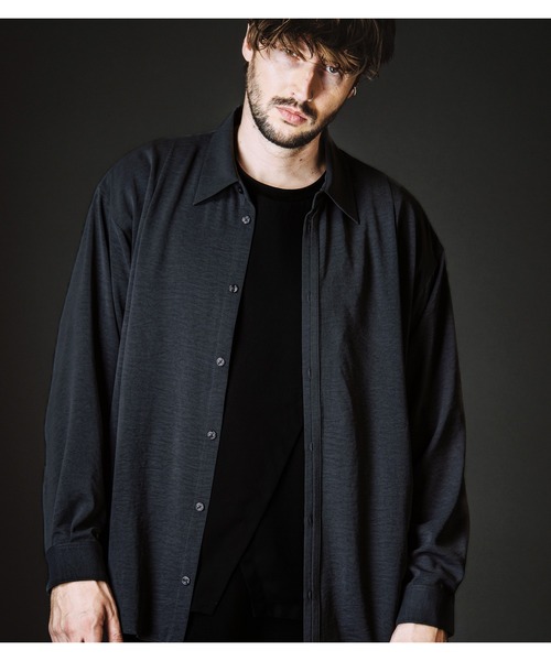 NO ID.（ノーアイディ）の「【NO ID.】Tuck Drape Big Shirt / タック ドレープ ビッグ シャツ（シャツ/ブラウス・メンズ・ブラック/グレー/ホワイト・ONE SIZE）」の3枚目の写真