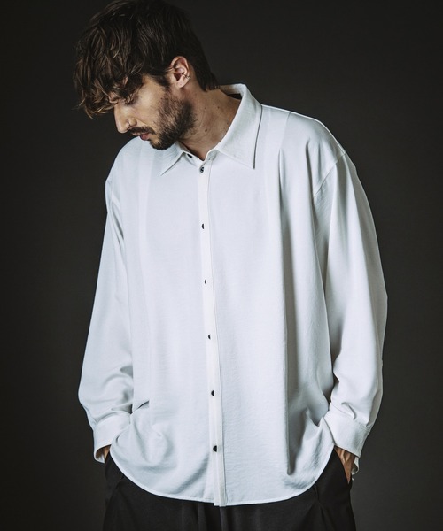 NO ID.（ノーアイディ）の「【NO ID.】Tuck Drape Big Shirt / タック ドレープ ビッグ シャツ（シャツ/ブラウス・メンズ・ブラック/グレー/ホワイト・ONE SIZE）」の6枚目の写真