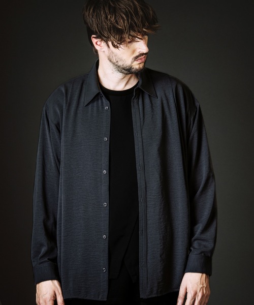 NO ID.（ノーアイディ）の「【NO ID.】Tuck Drape Big Shirt / タック ドレープ ビッグ シャツ（シャツ/ブラウス・メンズ・ブラック/グレー/ホワイト・ONE SIZE）」の20枚目の写真