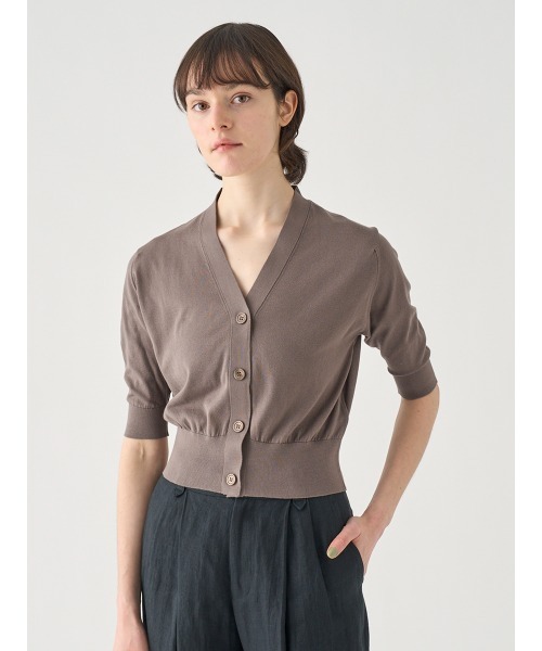 JOHN SMEDLEY(ジョンスメドレー)の「Vネック5分袖クロップドコットンニットカーディガン(カーディガン/ボレロ・レディース・ベージュ系5・M/S)」の1枚目の写真