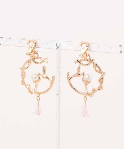 tone(トーン)の「【88eighty-eight】ピンク桜&アンティーク小鳥イヤリング2点セット【import】(MA)(イヤリング・レディース・ゴールド・FREE)」の4枚目の写真