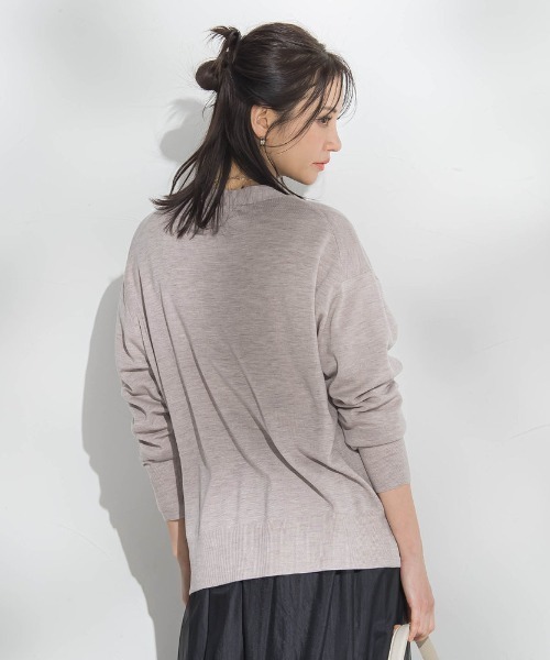 LAUTREAMONT（ロートレアモン）の「Brisbane Vネックカーディガン≪洗える≫（カーディガン/ボレロ・レディース・ブラック/グリーン系その他/ベージュ/オフホワイト・9号）」の11枚目の写真