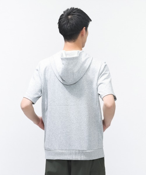 UNDER ARMOUR（アンダーアーマー）の「アンダーアーマー  UAライバル ライトウエイト テリー ショートスリーブ フーディー（パーカー・メンズ・ブラック/グレー・LL/M/S/3L/L）」の4枚目の写真