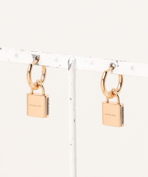 MICHAEL KORS(マイケルコース)の「ローズゴールド グレー ロック ハギードロップピアス(ピアス(両耳用)・レディース・ゴールド系・FREE)」の2枚目の写真