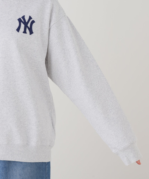 journal standard L'essage（ジャーナルスタンダードレサージュ）の「【SPORTY&RICH】Heritage Yankees Serif Crewneck：スウェット（スウェット・レディース・チャコールグレー・SMALL）」の4枚目の写真