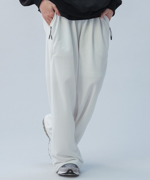 +phenix(プラスフェニックス)の「+phenix(プラスフェニックス) TECH SWEAT WIDE PANTS / テック スウェット ワイドパンツ(スウェットパンツ・メンズ・ブラック/ホワイト/チャコール・M/XL/L)」の7枚目の写真
