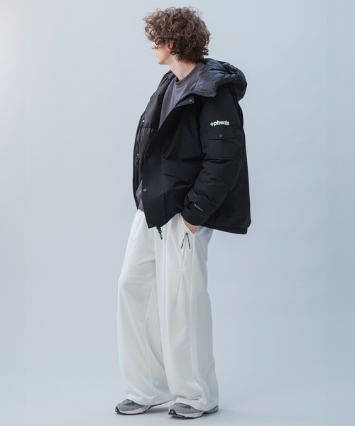+phenix(プラスフェニックス)の「+phenix(プラスフェニックス) TECH SWEAT WIDE PANTS / テック スウェット ワイドパンツ(スウェットパンツ・メンズ・ブラック/ホワイト/チャコール・M/XL/L)」の11枚目の写真