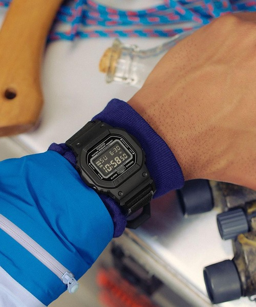 G-SHOCK（ジーショック）の「NEW CLOTH BANDシリーズ / DW-5600MNC-1JF（デジタル腕時計・メンズ・ブラック・FREE）」の12枚目の写真