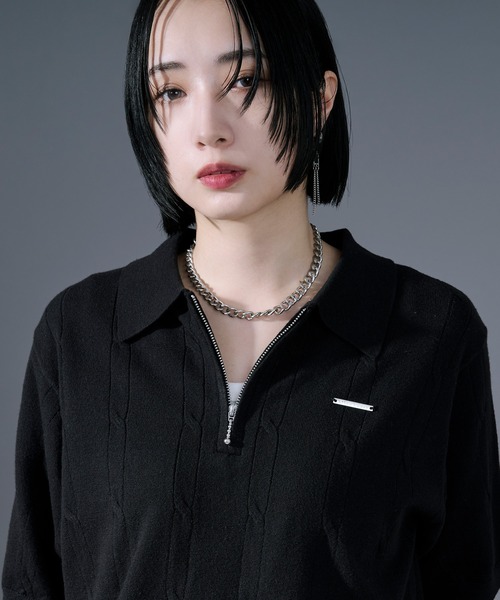 Ellno Loset(エルノロゼット)の「ケーブルハーフジップニット(ポロシャツ・メンズ・オフホワイト/ブラック・SMALL/LARGE/MEDIUM)」の17枚目の写真