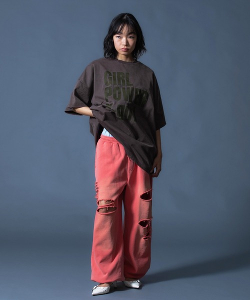 X-girl(エックスガール)の「DISTRESSED BIG TEE DRESS(ワンピース・レディース・ブラック/ブラウン・S/M)」の17枚目の写真