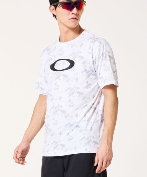 OAKLEY(オークリー)の「オークリー ENHANCE QDEVO SS TEE GRAPHIC 5.0(Tシャツ/カットソー・メンズ・ネイビー/ブラック×ブラック/ホワイト・S/M/L/LL/3L)」の2枚目の写真