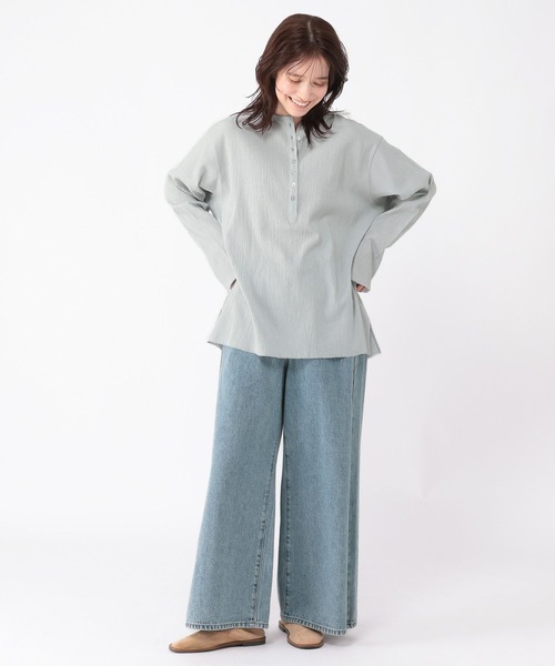 studio CLIP（スタディオクリップ）の「ヘンリーネックスリットブラウス（シャツ/ブラウス・レディース・オフホワイト/ライトブルー/スモーク・FREE）」の13枚目の写真