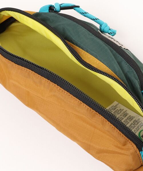 TOPO DESIGNS(トポデザインズ)の「FINE BOYS掲載モデル【TOPO DESIGNS】MOUNTAIN WAIST PACK(ボディバッグ/ウエストポーチ・レディース・オレンジ系/ブラック/ブラック系/ブルー系/イエロー系/パープル系・ONE SIZE)」の11枚目の写真