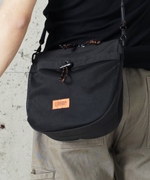 UNIVERSAL OVERALL（ユニバーサルオーバーオール）の「"07"≪UNIVERSAL OVERALL≫2ポケット/6L ザイル フロントメッシュ ラウンド ショルダーバッグ（ショルダーバッグ）」