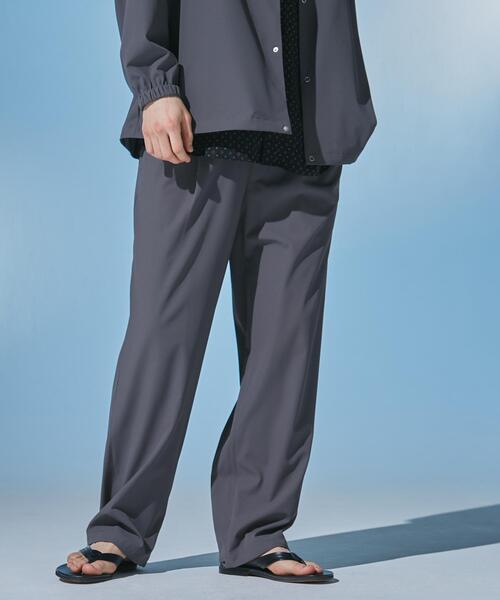 URBAN RESEARCH DOORS(アーバンリサーチドアーズ)の「『UR TECH』サマシェア イージートラウザー(その他パンツ・メンズ・グリーン系その他/チャコールグレー/グレー/ブラック/グリーン・X-LARGE/LARGE/MEDIUM/SMALL)」の1枚目の写真