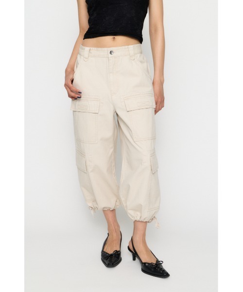 LAGUA GEM(ラグアジェム)の「LOOSEY ANKLE パンツ(カーゴパンツ・レディース・アイボリー/ブラック/カモフラージュ・X-SMALL/SMALL/MEDIUM)」の2枚目の写真