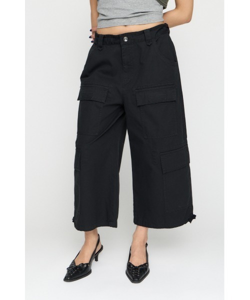 LAGUA GEM(ラグアジェム)の「LOOSEY ANKLE パンツ(カーゴパンツ・レディース・アイボリー/ブラック/カモフラージュ・X-SMALL/SMALL/MEDIUM)」の7枚目の写真