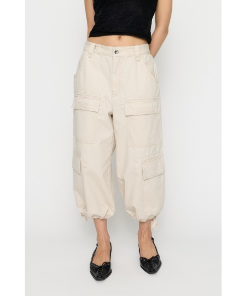 LAGUA GEM(ラグアジェム)の「LOOSEY ANKLE パンツ(カーゴパンツ・レディース・アイボリー/ブラック/カモフラージュ・X-SMALL/SMALL/MEDIUM)」の10枚目の写真