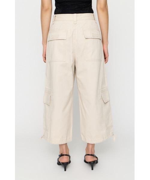 LAGUA GEM(ラグアジェム)の「LOOSEY ANKLE パンツ(カーゴパンツ・レディース・アイボリー/ブラック/カモフラージュ・X-SMALL/SMALL/MEDIUM)」の14枚目の写真