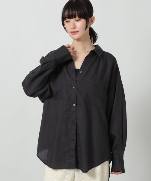 LAKOLE(ラコレ)の「リネンブレンドBIGシャツ / 642805(シャツ/ブラウス・レディース・レッド/チャコール/ブルー/オフホワイト/ライトベージュ・FREE)」の15枚目の写真