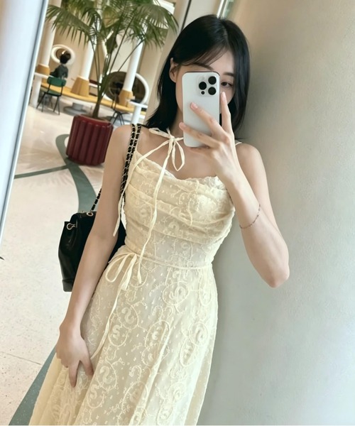 Aelina(エリナ)の「レースリボンキャミワンピース(ワンピース・レディース・ホワイト/ベージュ・FREE)」の19枚目の写真