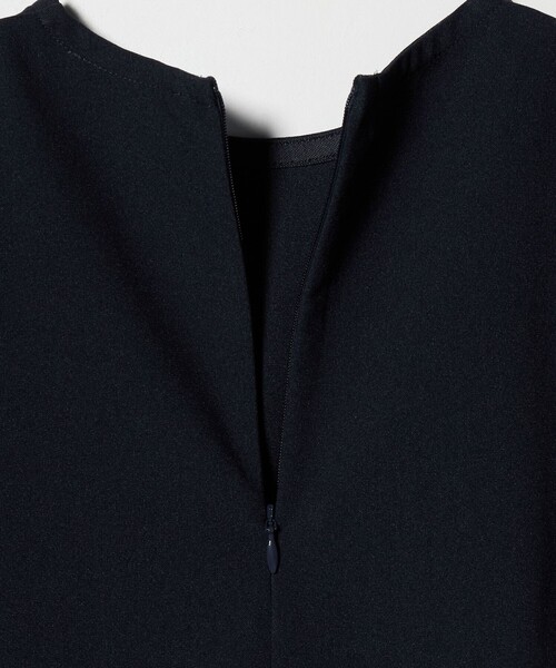 UNITED ARROWS（ユナイテッドアローズ）の「５分袖 ペプラム Tシャツ ‐吸水速乾‐（Tシャツ/カットソー・レディース・ネイビー/ホワイト・FREE）」の18枚目の写真