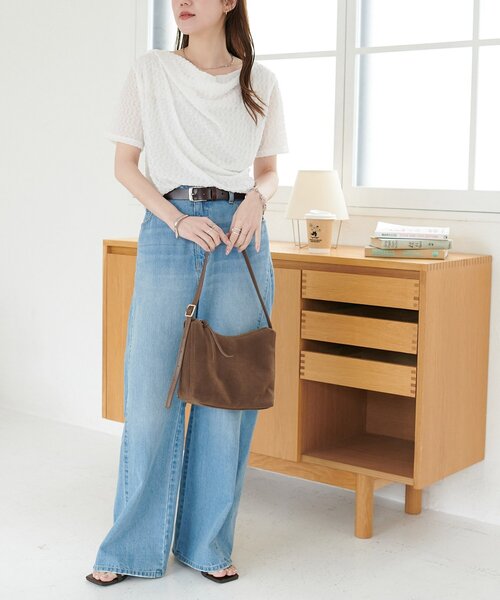DISCOAT(ディスコート)の「【WEB限定】ジャガードドレープ半袖プルオーバー(Tシャツ/カットソー・レディース・オフホワイト/アイボリー/ブラック/イエロー/ピンク・FREE)」の11枚目の写真