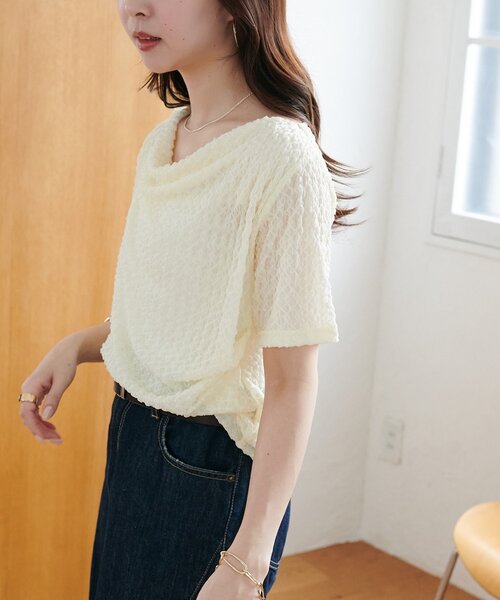 DISCOAT(ディスコート)の「【WEB限定】ジャガードドレープ半袖プルオーバー(Tシャツ/カットソー・レディース・オフホワイト/アイボリー/ブラック/イエロー/ピンク・FREE)」の21枚目の写真