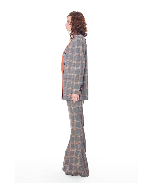 GREEDILOUS(グリディアス)の「Orange Check Double Blazer(テーラードジャケット・レディース・その他・X-SMALL/SMALL/MEDIUM/LARGE)」の4枚目の写真