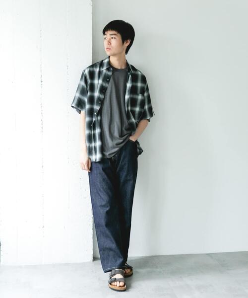 URBAN RESEARCH DOORS(アーバンリサーチドアーズ)の「オンブレチェック レギュラーカラーショートスリーブシャツ(シャツ/ブラウス・メンズ・グレー系その他/ベージュ系その他・MEDIUM/LARGE)」の8枚目の写真
