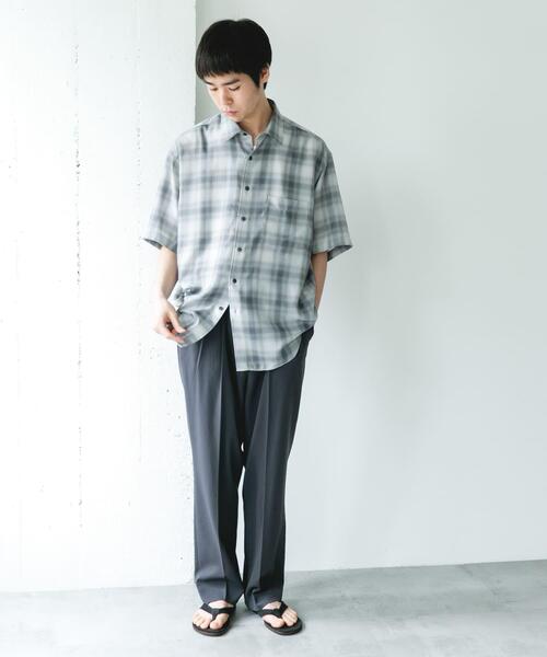 URBAN RESEARCH DOORS(アーバンリサーチドアーズ)の「オンブレチェック レギュラーカラーショートスリーブシャツ(シャツ/ブラウス・メンズ・グレー系その他/ベージュ系その他・MEDIUM/LARGE)」の22枚目の写真