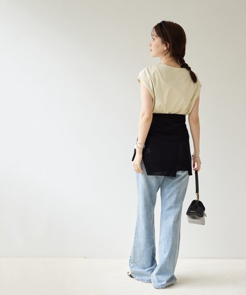 DISCOAT(ディスコート)の「【Noka】UネックフレンチTシャツ(Tシャツ/カットソー・レディース・ブラック/アイボリー/オフホワイト・FREE)」の5枚目の写真