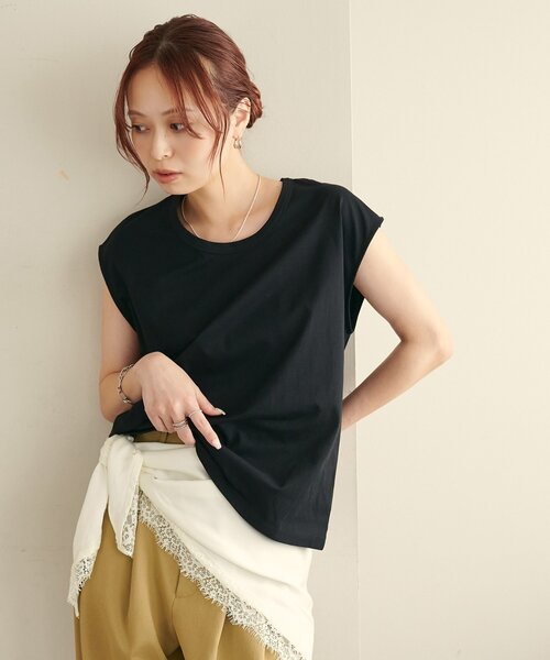 DISCOAT(ディスコート)の「【Noka】UネックフレンチTシャツ(Tシャツ/カットソー・レディース・ブラック/アイボリー/オフホワイト・FREE)」の7枚目の写真