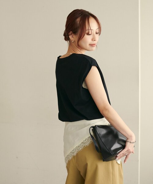 DISCOAT(ディスコート)の「【Noka】UネックフレンチTシャツ(Tシャツ/カットソー・レディース・ブラック/アイボリー/オフホワイト・FREE)」の8枚目の写真