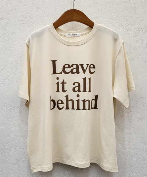 ap retro(アプレトロ)の「ニュアンスロゴフロッキープリントTシャツ / 大人カジュアル(Tシャツ/カットソー・レディース・ホワイト/アイボリー/ブラウン・FREE)」の17枚目の写真