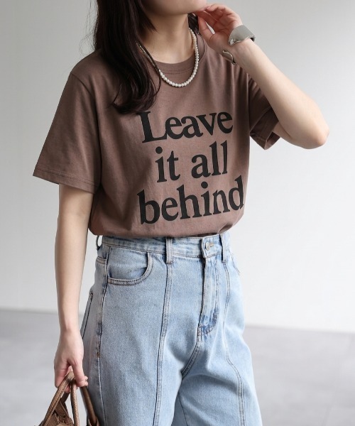 ap retro(アプレトロ)の「ニュアンスロゴフロッキープリントTシャツ / 大人カジュアル(Tシャツ/カットソー・レディース・ホワイト/アイボリー/ブラウン・FREE)」の21枚目の写真