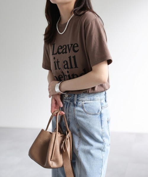 ap retro(アプレトロ)の「ニュアンスロゴフロッキープリントTシャツ / 大人カジュアル(Tシャツ/カットソー・レディース・ホワイト/アイボリー/ブラウン・FREE)」の20枚目の写真