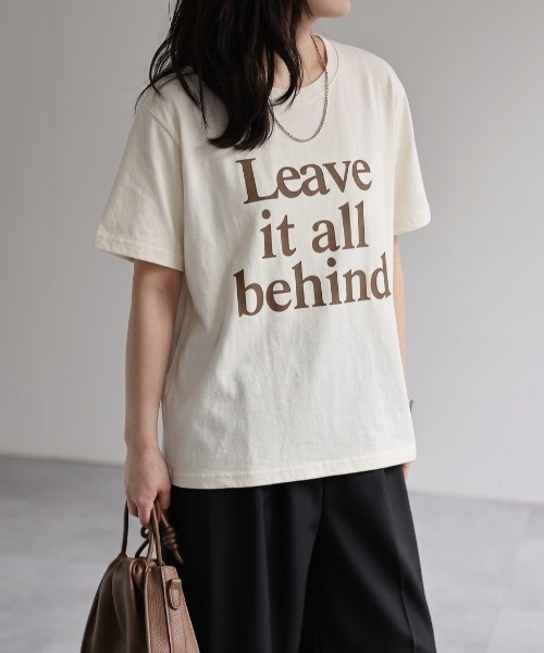 ap retro(アプレトロ)の「ニュアンスロゴフロッキープリントTシャツ / 大人カジュアル(Tシャツ/カットソー・レディース・ホワイト/アイボリー/ブラウン・FREE)」の13枚目の写真