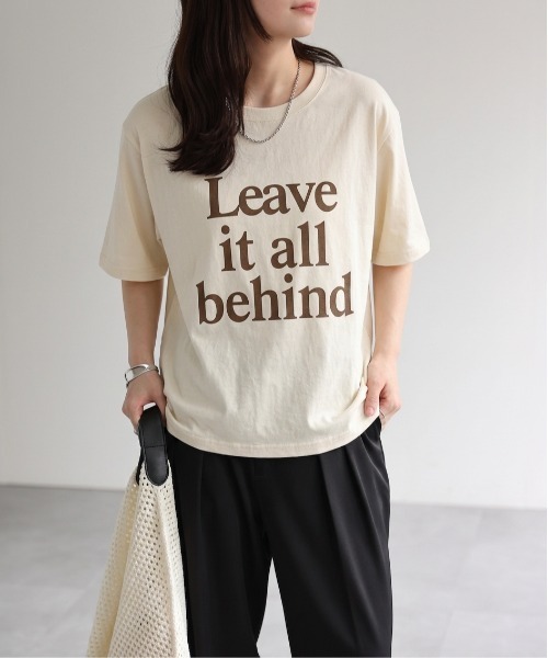 ap retro(アプレトロ)の「ニュアンスロゴフロッキープリントTシャツ / 大人カジュアル(Tシャツ/カットソー・レディース・ホワイト/アイボリー/ブラウン・FREE)」の14枚目の写真
