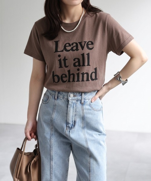 ap retro(アプレトロ)の「ニュアンスロゴフロッキープリントTシャツ / 大人カジュアル(Tシャツ/カットソー・レディース・ホワイト/アイボリー/ブラウン・FREE)」の19枚目の写真