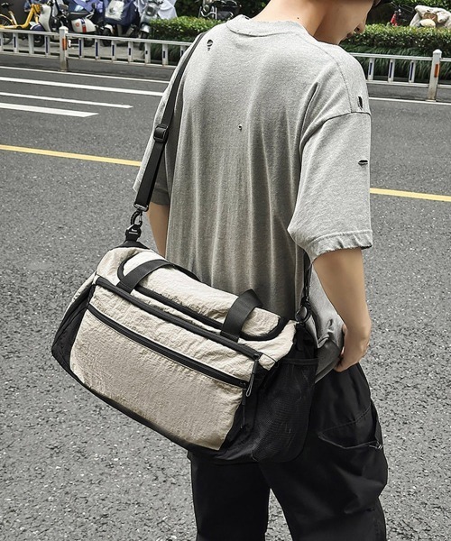 Miniministore（ミニミニストア）の「大容量ボストンバッグ旅行用トラベルバッグ（ボストンバッグ・レディース・ダークグレー/ピンク/アイボリー/ブラック・FREE）」の5枚目の写真